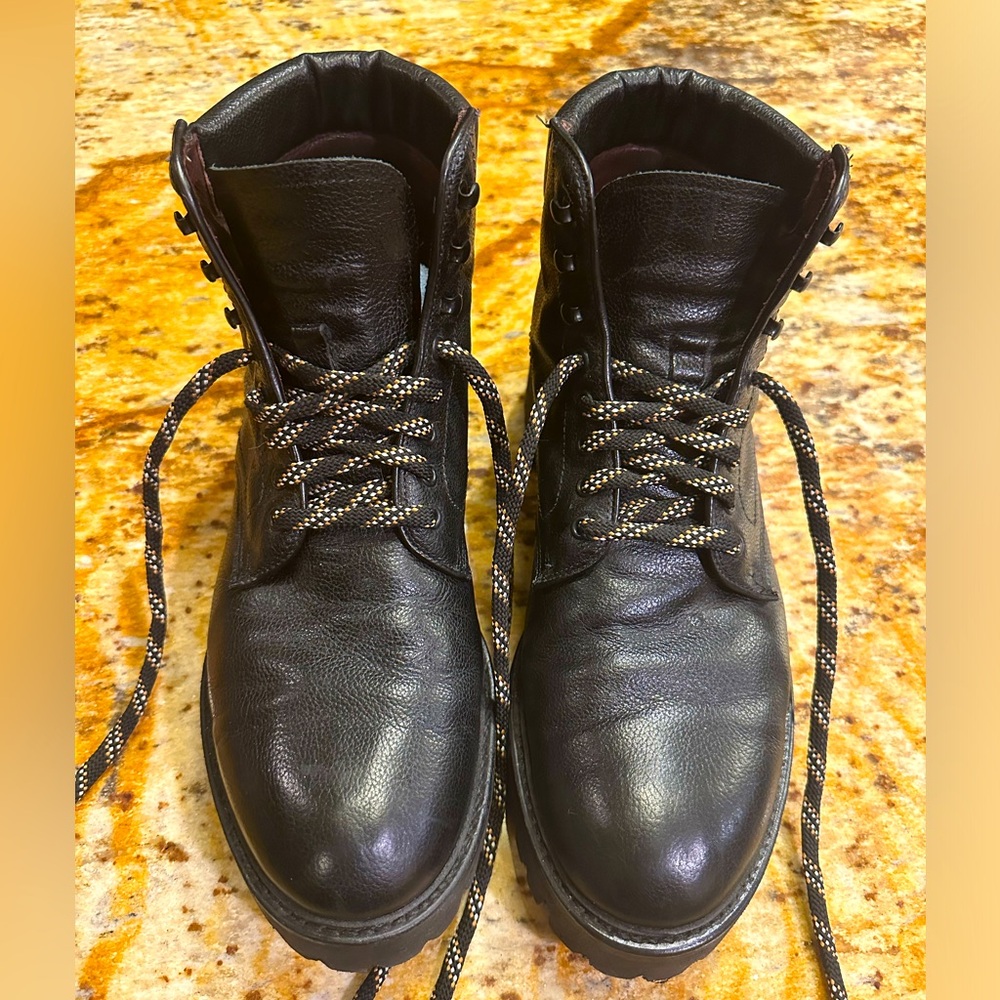 Allen Edmonds Higgins Mill Hiker Boots - Black Size 11